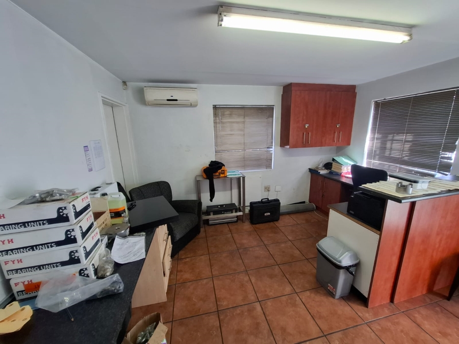 To Let Commercial Property for Rent in Stikland Industrial Western Cape